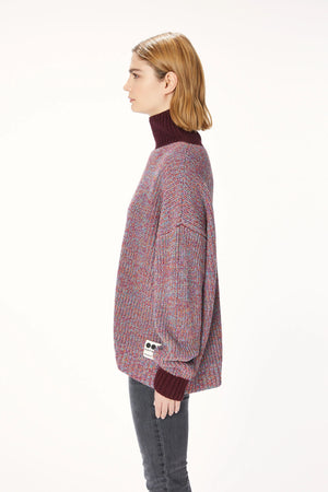 4043 Sweater