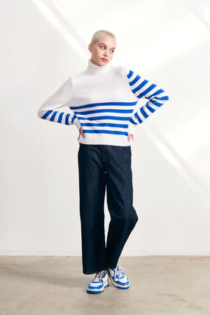 Invert Stripe Roll Collar